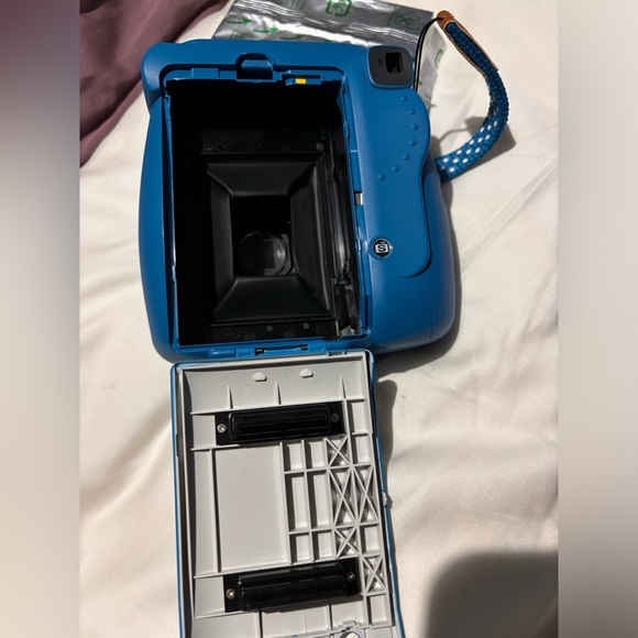 FujiFilm Camera📸SOLD - Picture 3 of 3